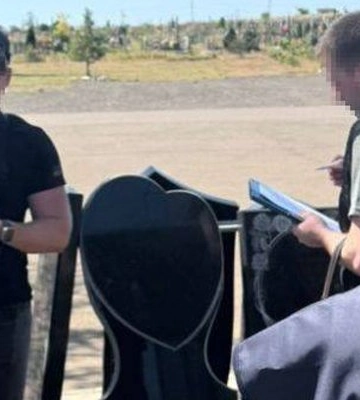 На Одещині викрили завідувача кладовища, який «продавав» місця для поховання