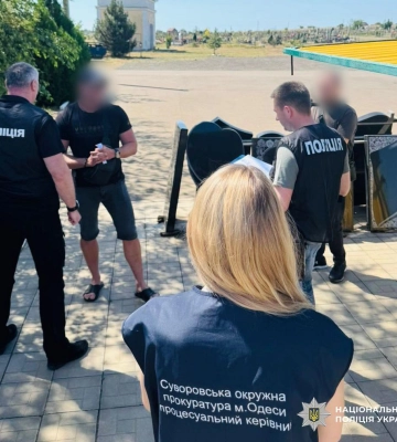На Одещині викрили завідувача кладовища, який «продавав» місця для поховання