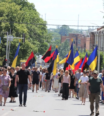 В Умані провели в останню путь командира 110 бригади Сергія Захаревича (ФОТО)