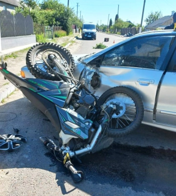 Внаслідок ДТП на Рівненщині у кареті швидкої помер мотоцикліст