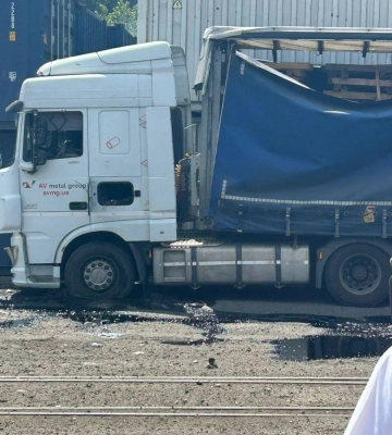Ракета &quot;Іскандер&quot; влучила в район одного з причалів Одеського морського порту: двоє загиблих, шестеро поранених 