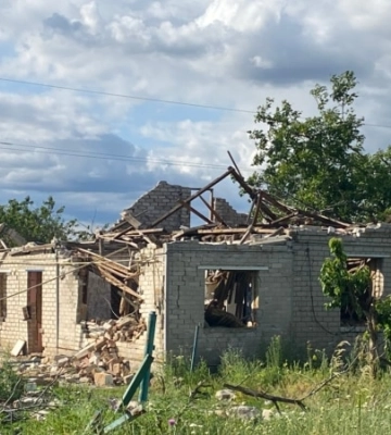 Одна людина загинула та ще п’ять поранені внаслідок атаки FPV-дрона по Іллінівці