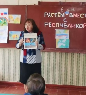 У донецьких гімназіях окупанти створюють так звані «центри правди», — «Жовта стрічка»