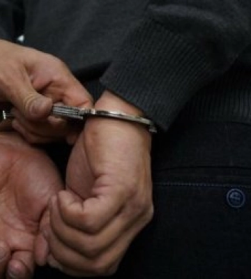 У Миколаєві поліцейські затримали в процесуальному порядку місцевого мешканця за підозрою у вбивстві дружини