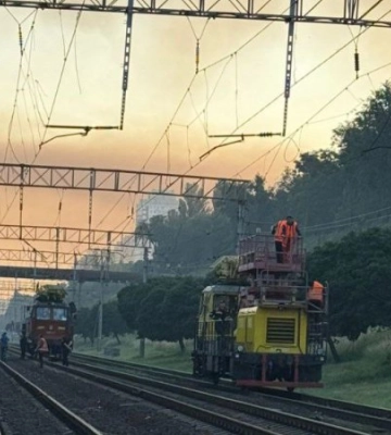 У Києві через російську атаку пошкоджено інфраструктуру Укрзалізниці