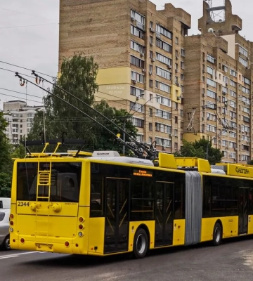Ночная атака: в двух районах Киева частично перекрыто движение транспорта
