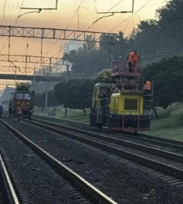 Внаслідок удару РФ у Києві постраждала залізниця
