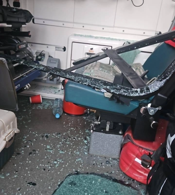 Під час повітряної атаки на Київ зазнали пошкоджень кілька машин швидкої, які виїждали на виклики, - мер