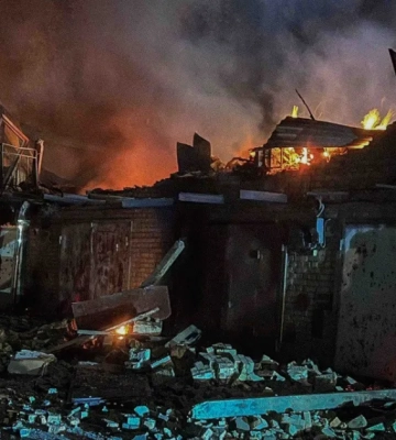 Розбір завалів ускладнюється пожежами: в ДСНС уточнили дані щодо кількості постраждалих у Києві