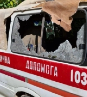 Одна людина загинула, четверо поранені внаслідок ударів Росії по Херсонській області учора