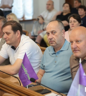 Сесія Кіровоградської обласної ради в обличчях (ФОТО)