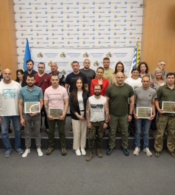 63 ветерани та родини полеглих захисників з Дніпропетровщини отримали сертифікати на придбання житла