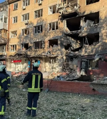 У Києві внаслідок удару РФ пошкоджено будівлю польського консульства – МЗС Польщі