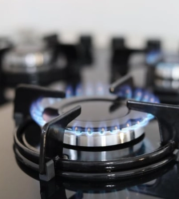 В четырех районах Киева временно остановили подачу газа из-за атаки рф