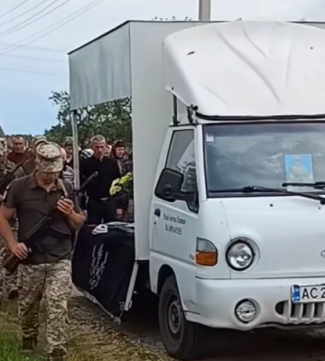 Лікарі до останнього боролися за його життя, однак врятувати не вдалося: на Волині поховали Героя Віталія Ткачука