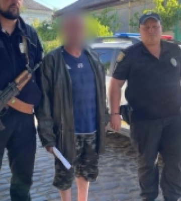 Затримали жителя Одещини, який підірвав вибуховий пристрій у дворі сусідки