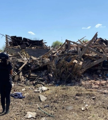 Ворожий снаряд поцілив біля магазина у центрі Куп'янська: є загиблі та поранені