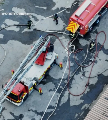росія вдарила по Кривому Рогу: поранено шістьох, серед них двоє рятувальників