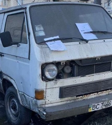 85 занедбаних автівок власники забрали з вулиць Львова, а ще 29 комунальники перемістять на арештмайданчик