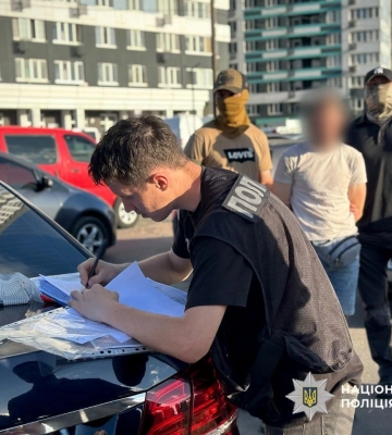 «Відстрочка» за 11 тисяч доларів: в Одесі затримали двох містян за підозрою у зловживанні впливом