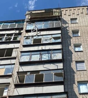 Окупанти били по Кривому Рогу та трьох районах Дніпропетровщини: є постраждалі, пошкоджено будинки, пожежну частину та ЛЕП. ФОТОрепортаж