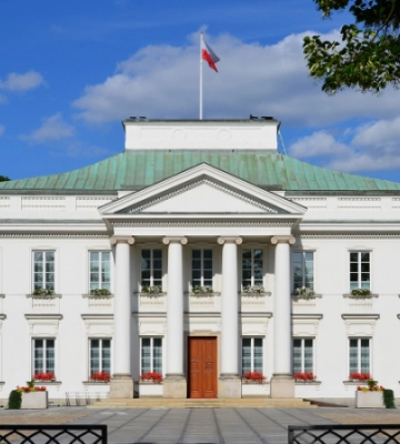 Польща висловила протест рф через жорстокий обстріл Києва, де &quot;зачепило&quot; консульство