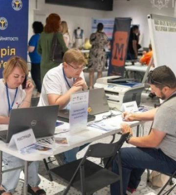 У Запоріжжі відбувся перший ярмарок вакансій для ветеранів