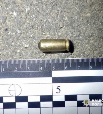 У Києві чоловік напідпитку стріляв з травмата у бік дітей