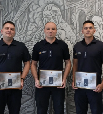 Волинських рятувальників відзначили за професіоналізм і віддану службу Волинських рятувальників відзначили за професіоналізм і віддану службу