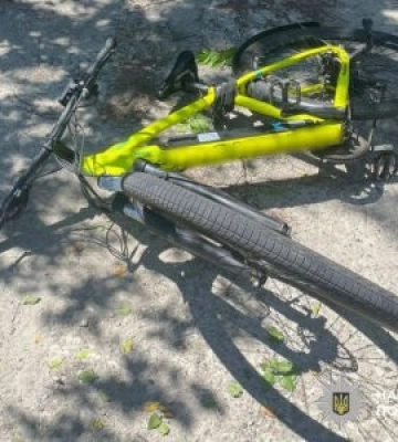У Кременчуці 29-річний чоловік загинув, впавши з електровелосипеда