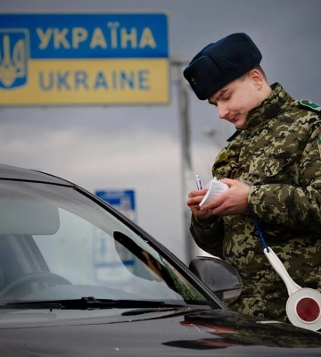 Депутат от ОПЗЖ уехал из Украины и не вернулся: для этого он устроился носителем аппаратуры