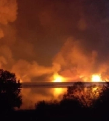 У Миколаївській області виникла пожежа на складі боєприпасів
