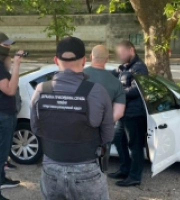 Миколаївські поліціянти викрили злочинну схему незаконного виїзду військовозобов’язаних за кордон