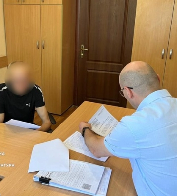 Злодій проник у пожежну частину і поцупив речі рятувальника, поки бійці ДСНС ліквідовували наслідки атаки рашистів на столицю