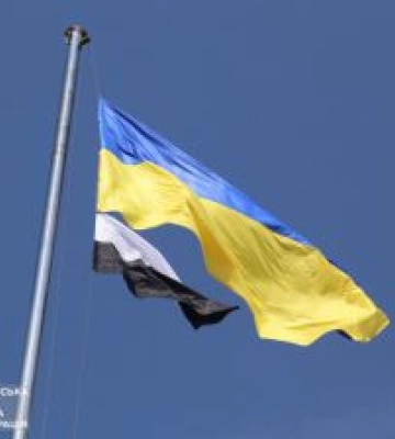 У Миколаєві підняли Прапор надії: знак солідарності з військовополоненими та зниклими безвісти У Миколаєві підняли Прапор надії: знак солідарності з військовополоненими та зниклими безвісти