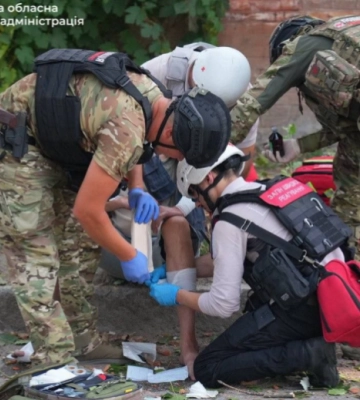 Ворожі шахеди влучили поряд з будівлею ТЦК у Запоріжжі: подробиці