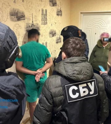 На Дніпропетровщині судитимуть шахраїв, що ошукали родичів військових на 5 млн грн