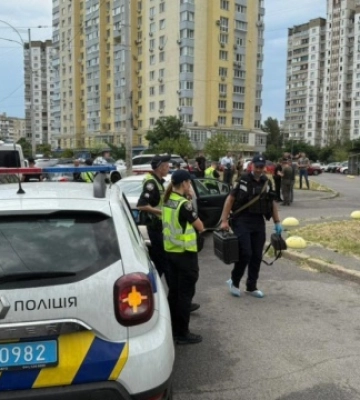 У Деснянському районі Києва невідомий застрелив чоловіка