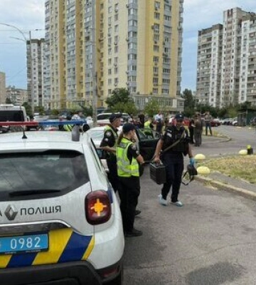 Невідомий застрелив чоловіка у Деснянському районі Києва: нападника шукають. ФОТО