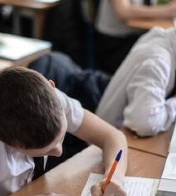 Батьки полтавських першачків отримають одноразову фіндопомогу