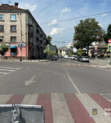 У центрі Тернополя Citroen збив 23-річну жінку на пішохідному переході