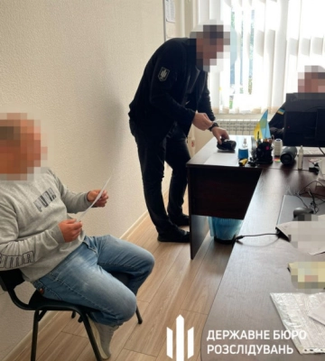 Повідомлено про підозру полтавцю за неправдиві свідчення у кримінальній справі