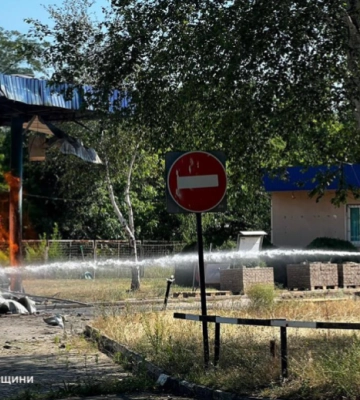 Вогнеборці Нікопольщини ліквідували пожежу на АЗС, що виникла внаслідок ворожої атаки