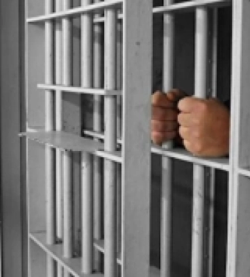 Майстер зі встановлення кондиціонерів з-за ґрат: ув’язненого одеської колонії викрили у шахрайстві