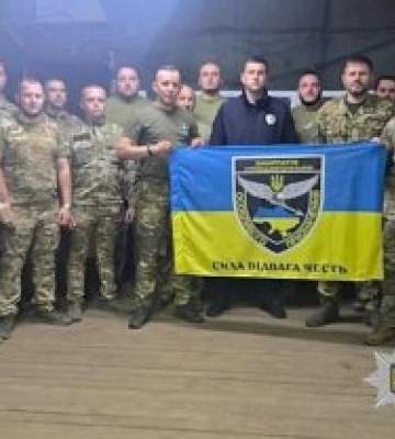 Бійців стрілецького батальйону поліції Закарпаття нагороджено відзнаками Президента України