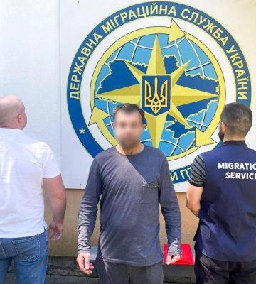З Рівненщини примусово видворили громадянина Азербайджану