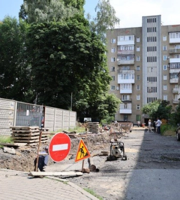 У Луцьку ремонтують тепломережу на проспекті Грушевського