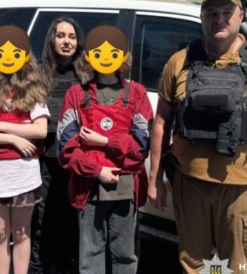 Поліцейські евакуювали з Білозерки на Херсонщині дві родини з дітьми
