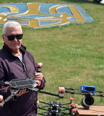 Прикордонники отримали 100 FPV-дронів і бензовоз завдяки благодійній ініціативі з Києва
