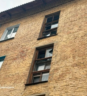 В результате вражеской атаки поврежден столярный цех и хозяйственные постройки в Житомирской области - ОВА